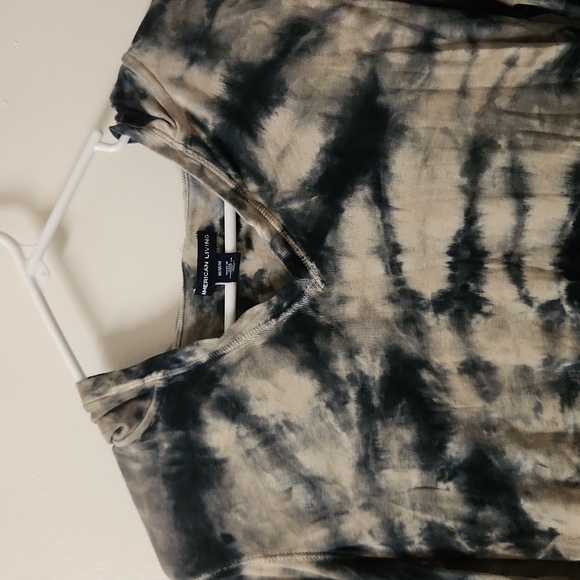 American Living size M tie dye - Picture 4 of 8